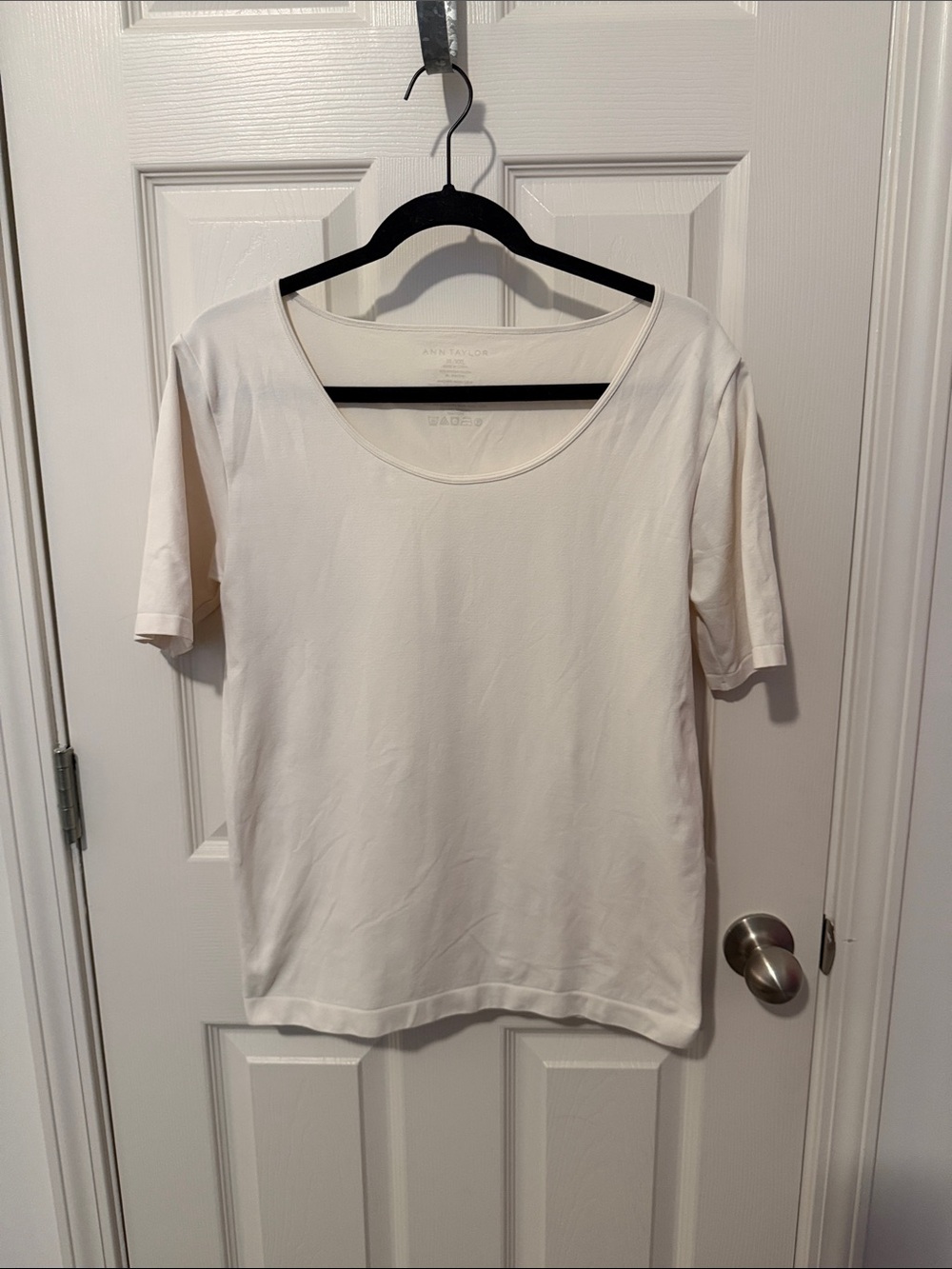 Ann Taylor Scoop Neck Short Sleeve Top - Ivory